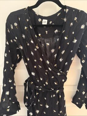 GAP Black Daisy Print Wrap Dress